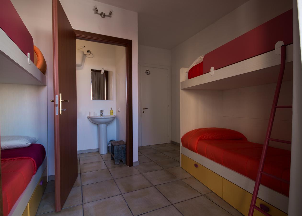 Hostel Sardinia Quartu SantʼElena Esterno foto